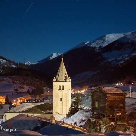 Hotel Restaurant Du Cret Bourg-Saint-Pierre Esterno foto