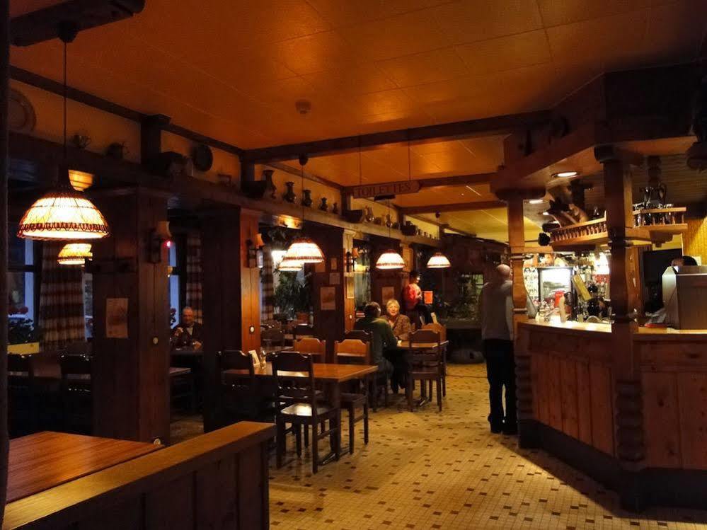 Hotel Restaurant Du Cret Bourg-Saint-Pierre Esterno foto